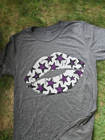 PNG Kisses Tee