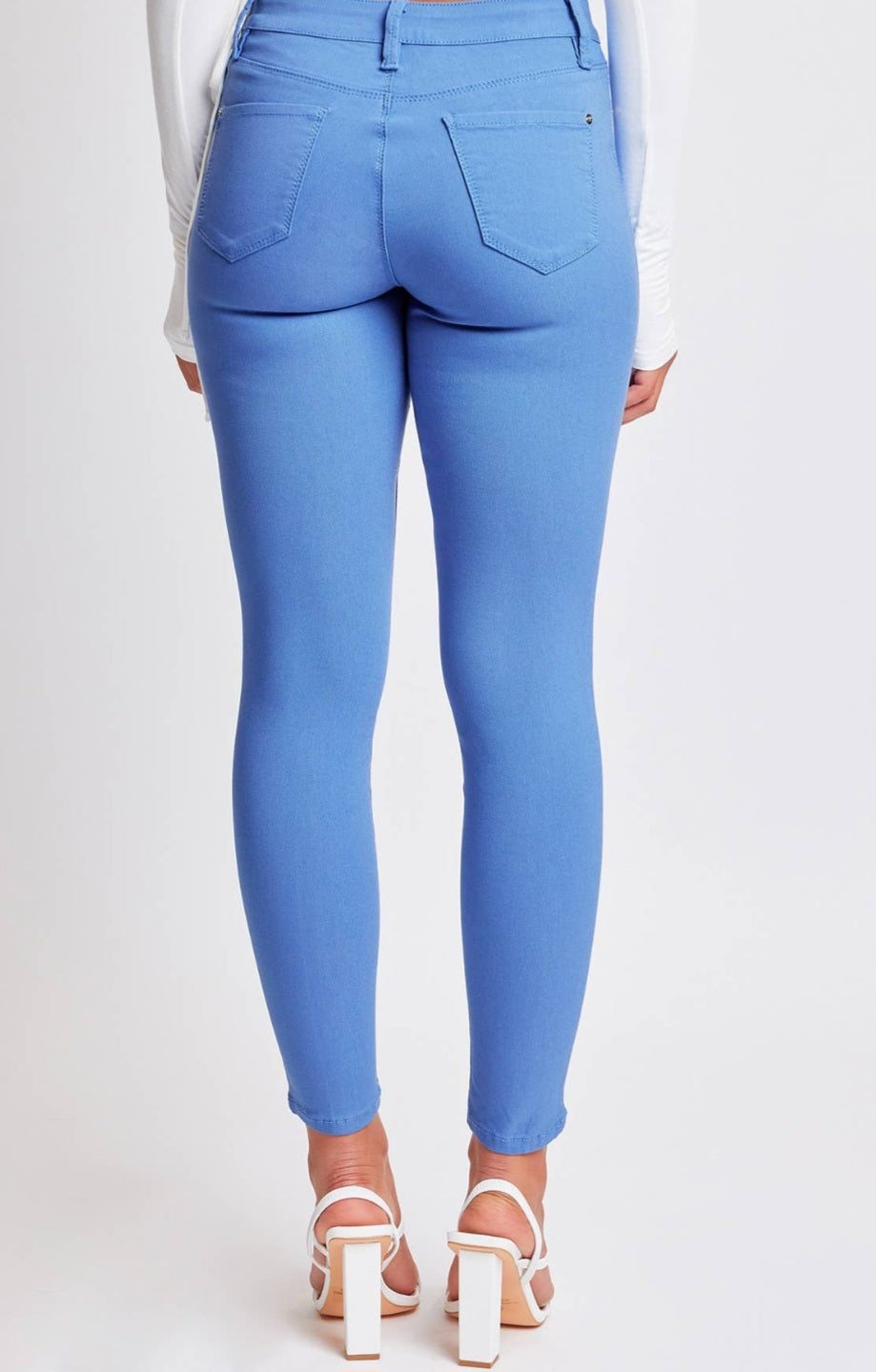 Hyperstretch mid-rise skinny jean